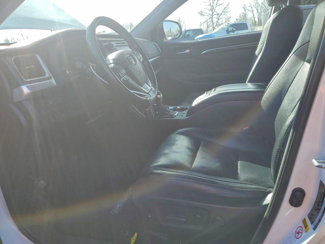 2015 TOYOTA HIGHLANDER