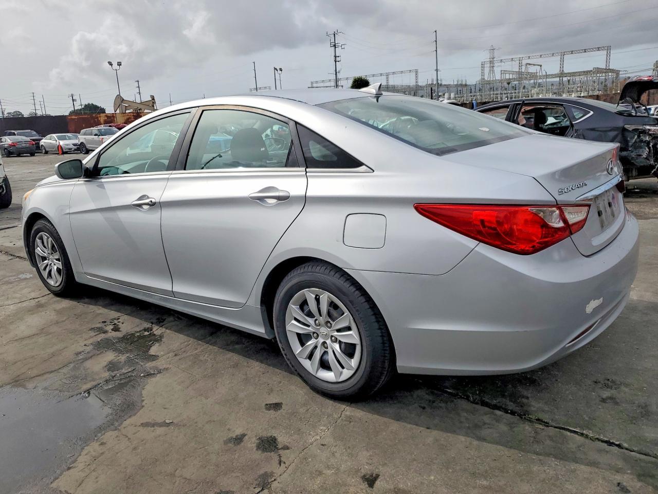 2013 HYUNDAI SONATA