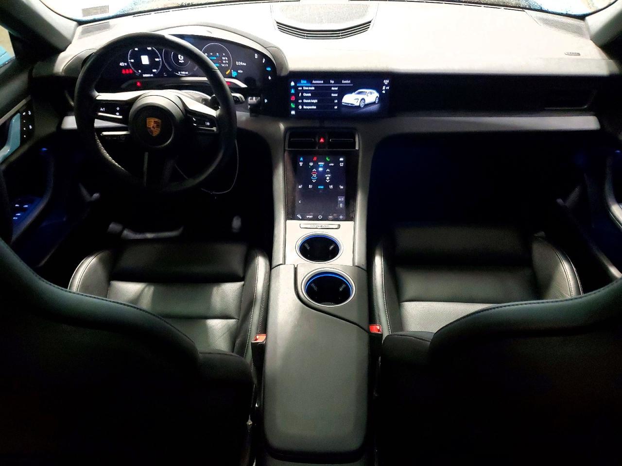 2022 PORSCHE Taycan