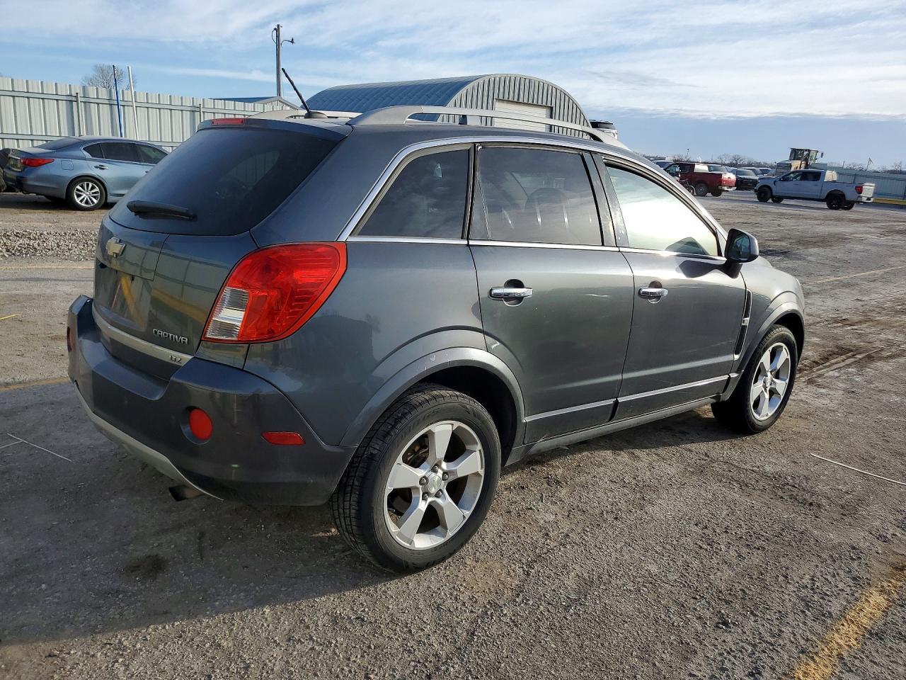 2013 CHEVROLET Captiva