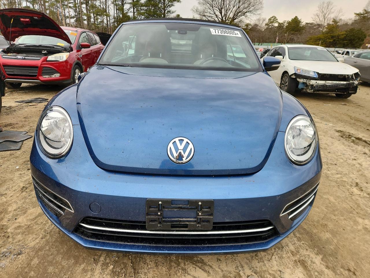 2017 VOLKSWAGEN Beetle
