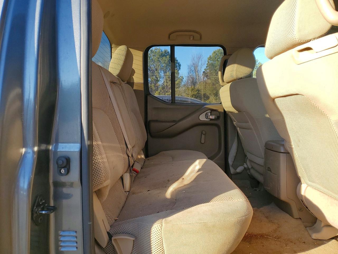 2006 NISSAN Frontier
