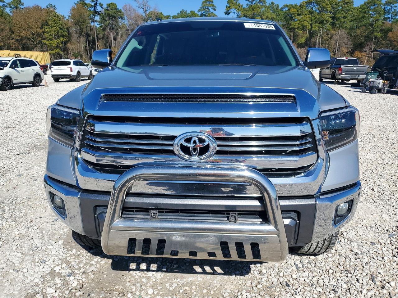 2016 TOYOTA TUNDRA