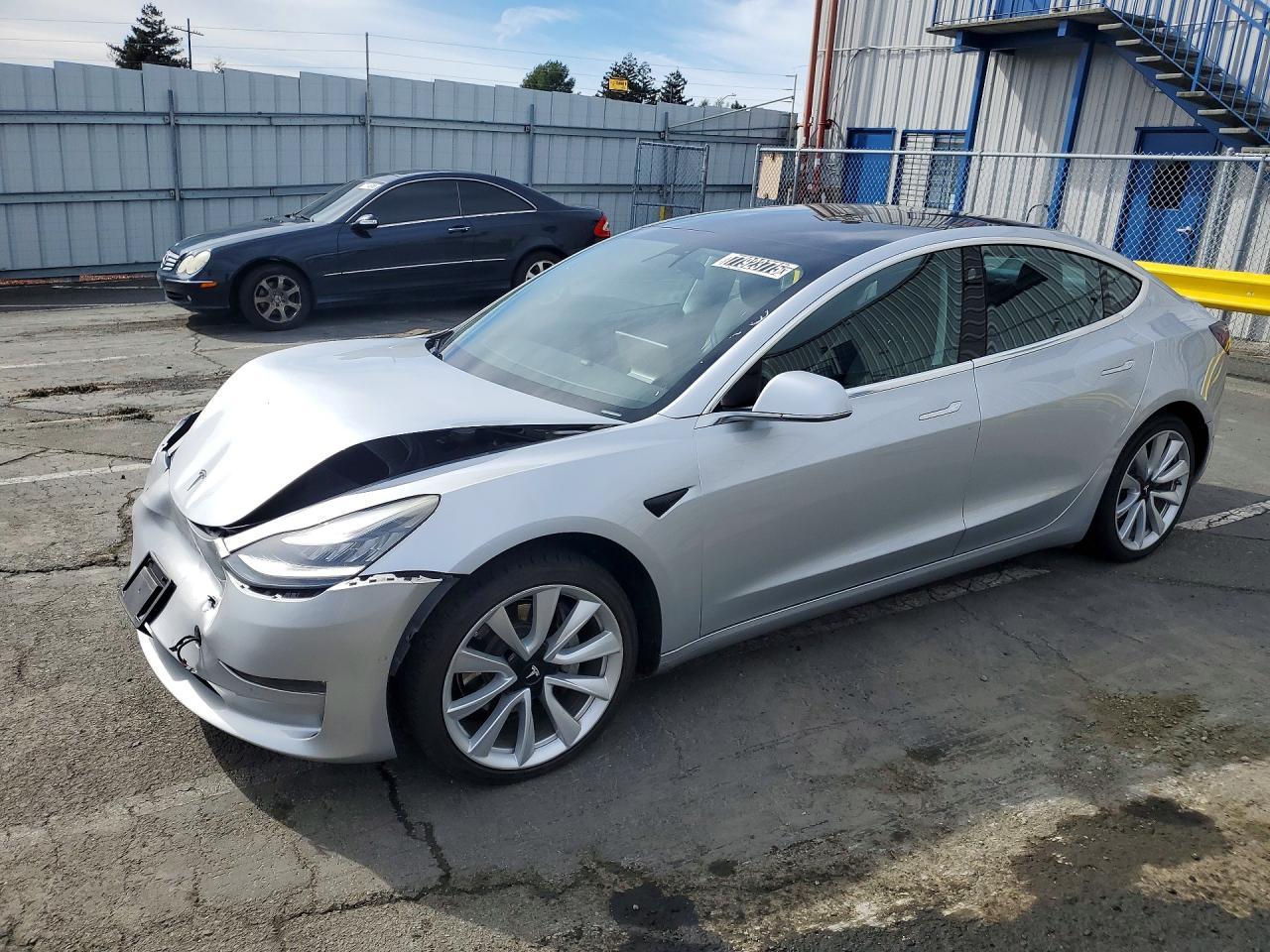 2018 TESLA MODEL 3