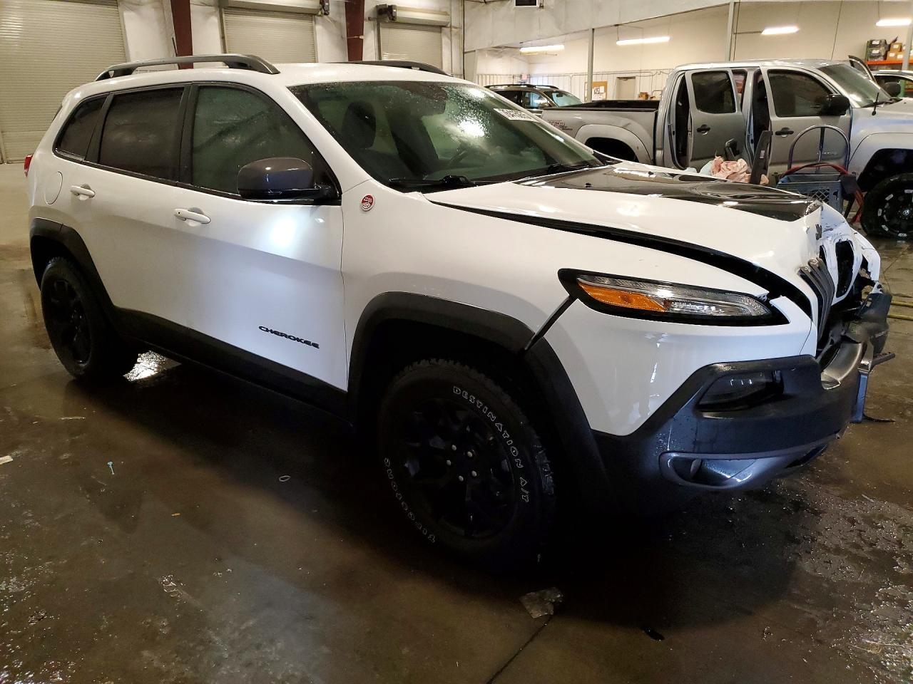 2018 JEEP CHEROKEE