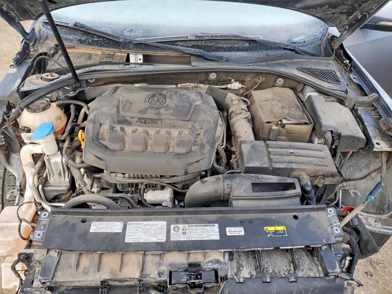 2018 VOLKSWAGEN Passat