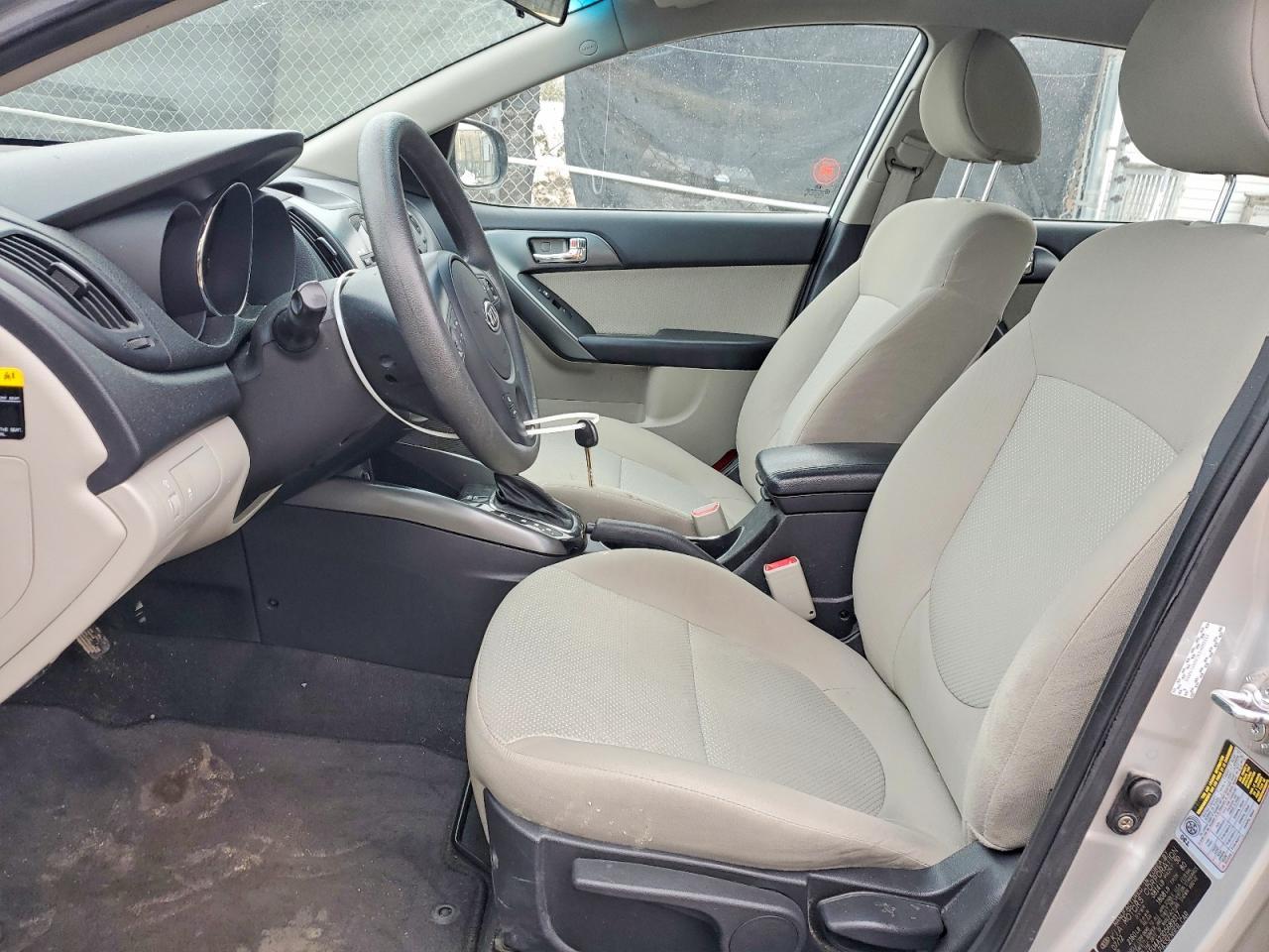 2013 KIA FORTE
