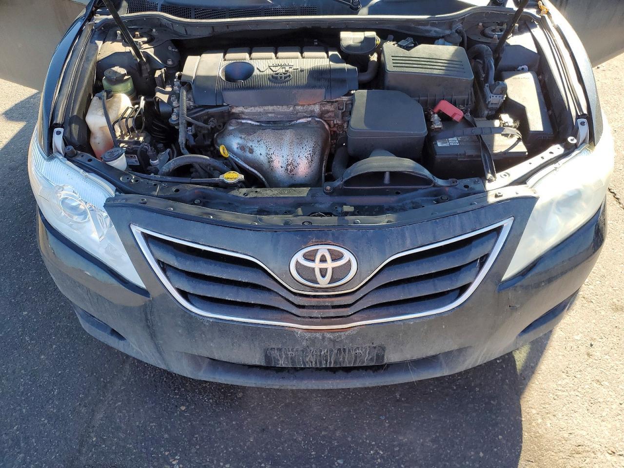 2011 TOYOTA CAMRY