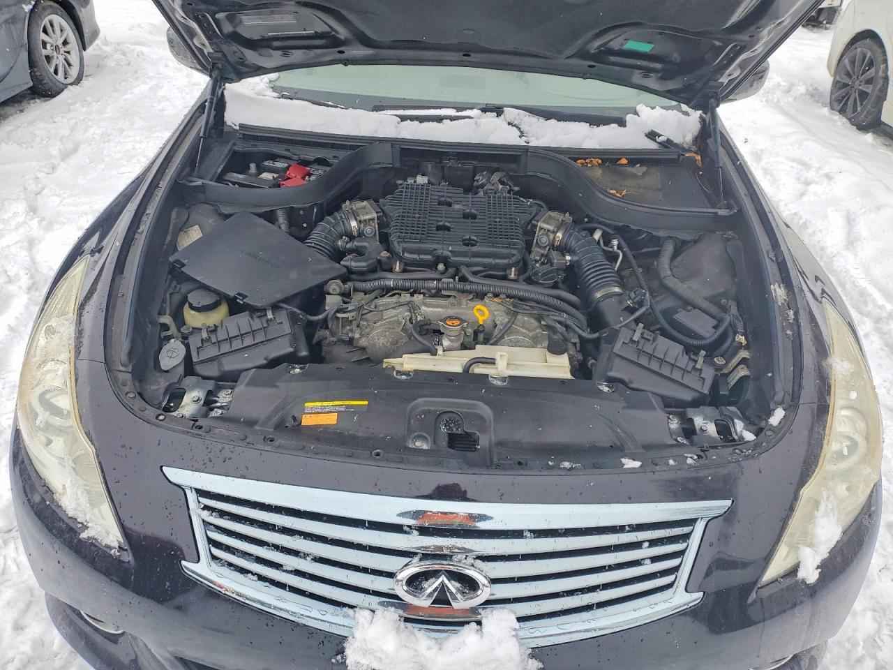 2011 INFINITI G37
