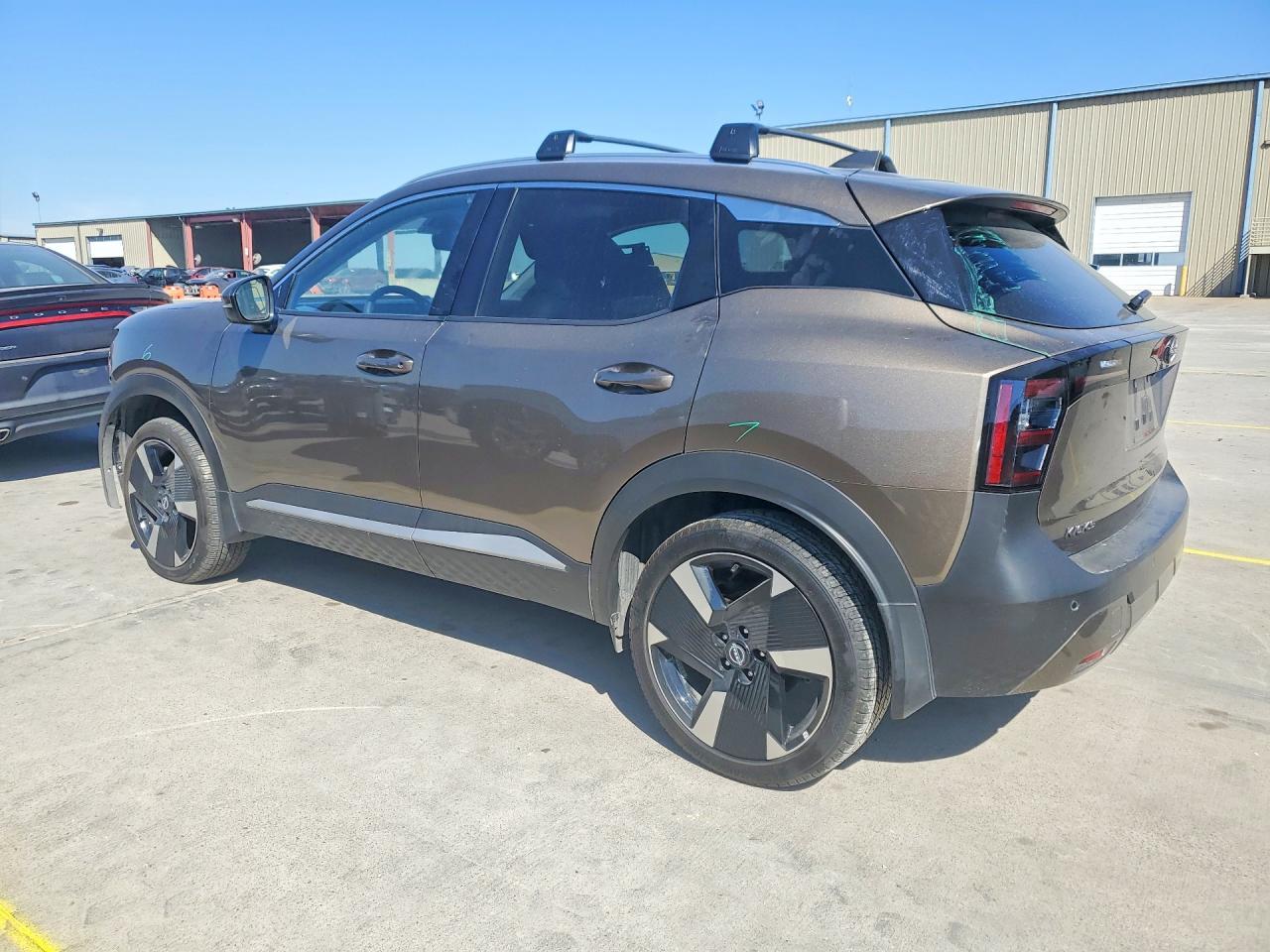 2025 NISSAN KICKS