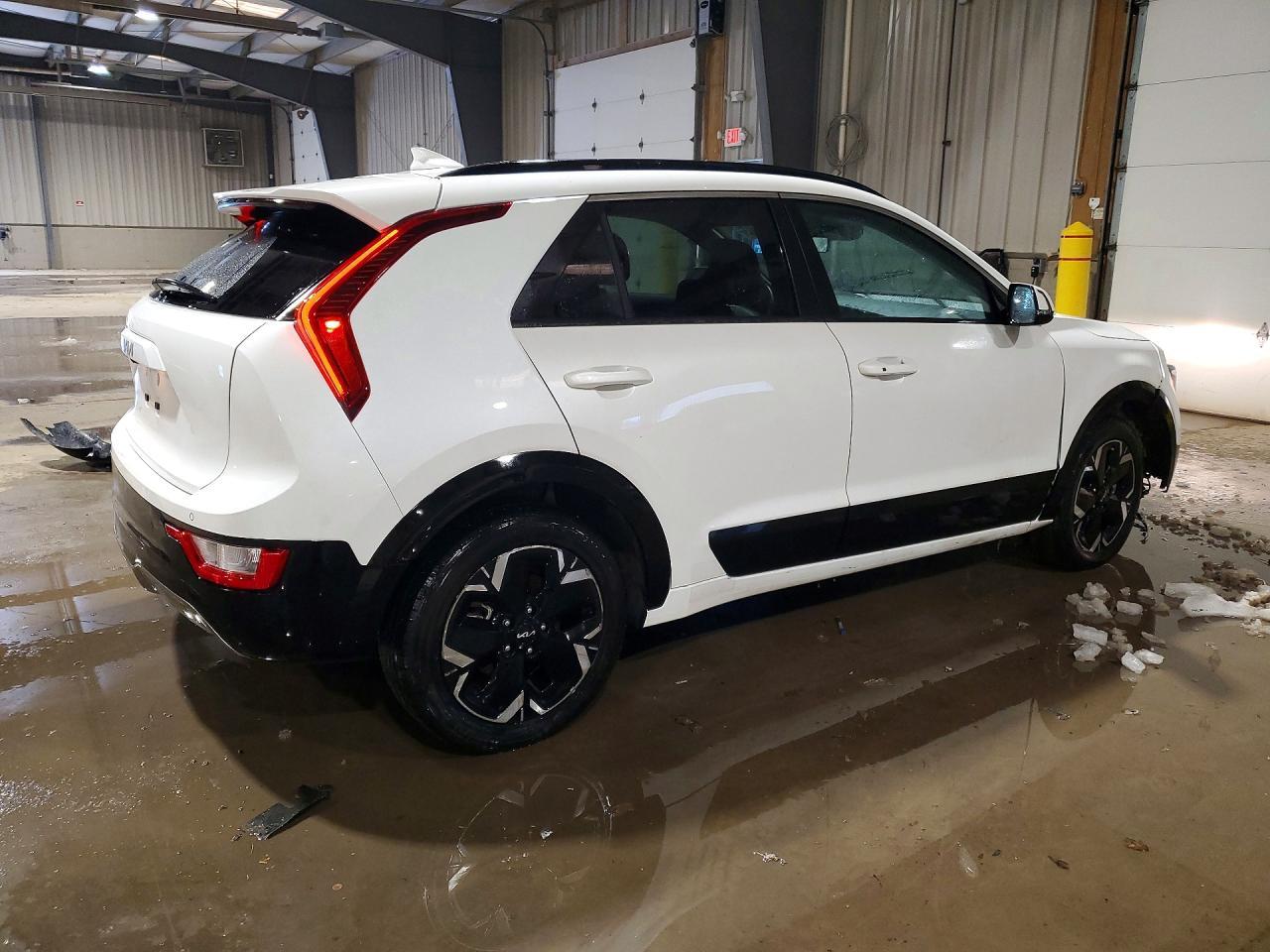 2023 KIA Niro