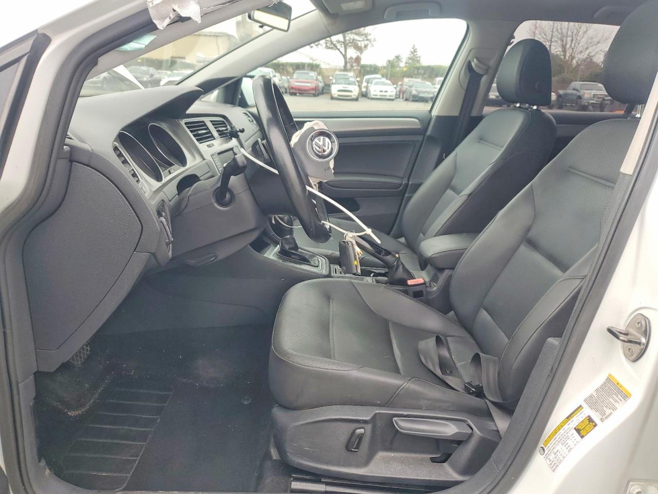 2015 VOLKSWAGEN GOLF