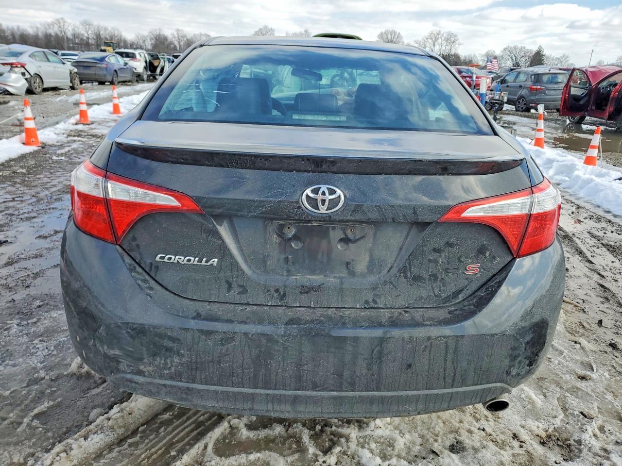 2015 TOYOTA COROLLA