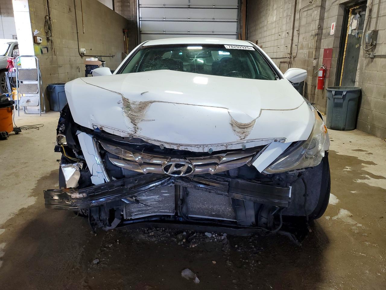 2011 HYUNDAI SONATA