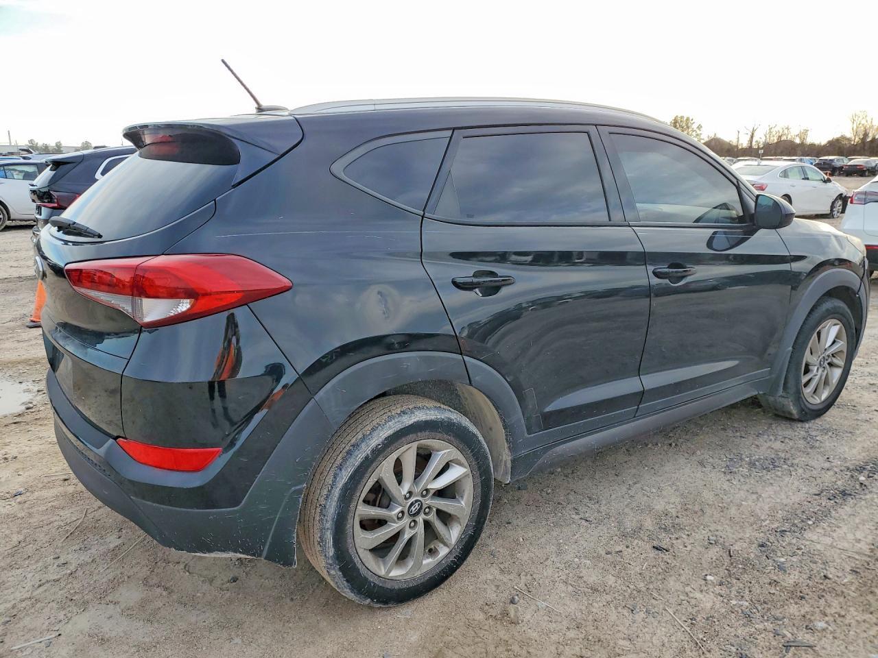 2016 HYUNDAI TUCSON