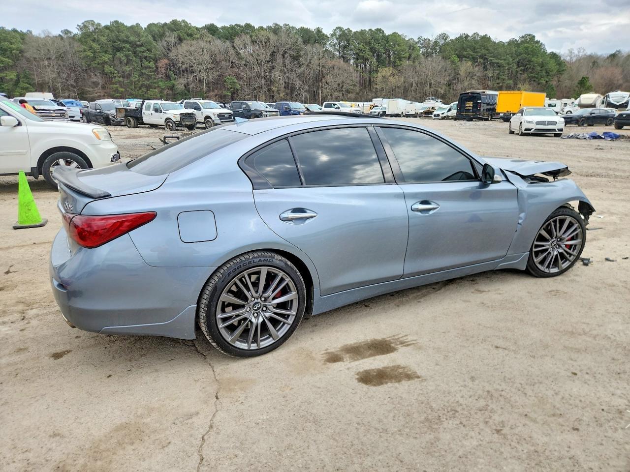 2017 INFINITI Q50