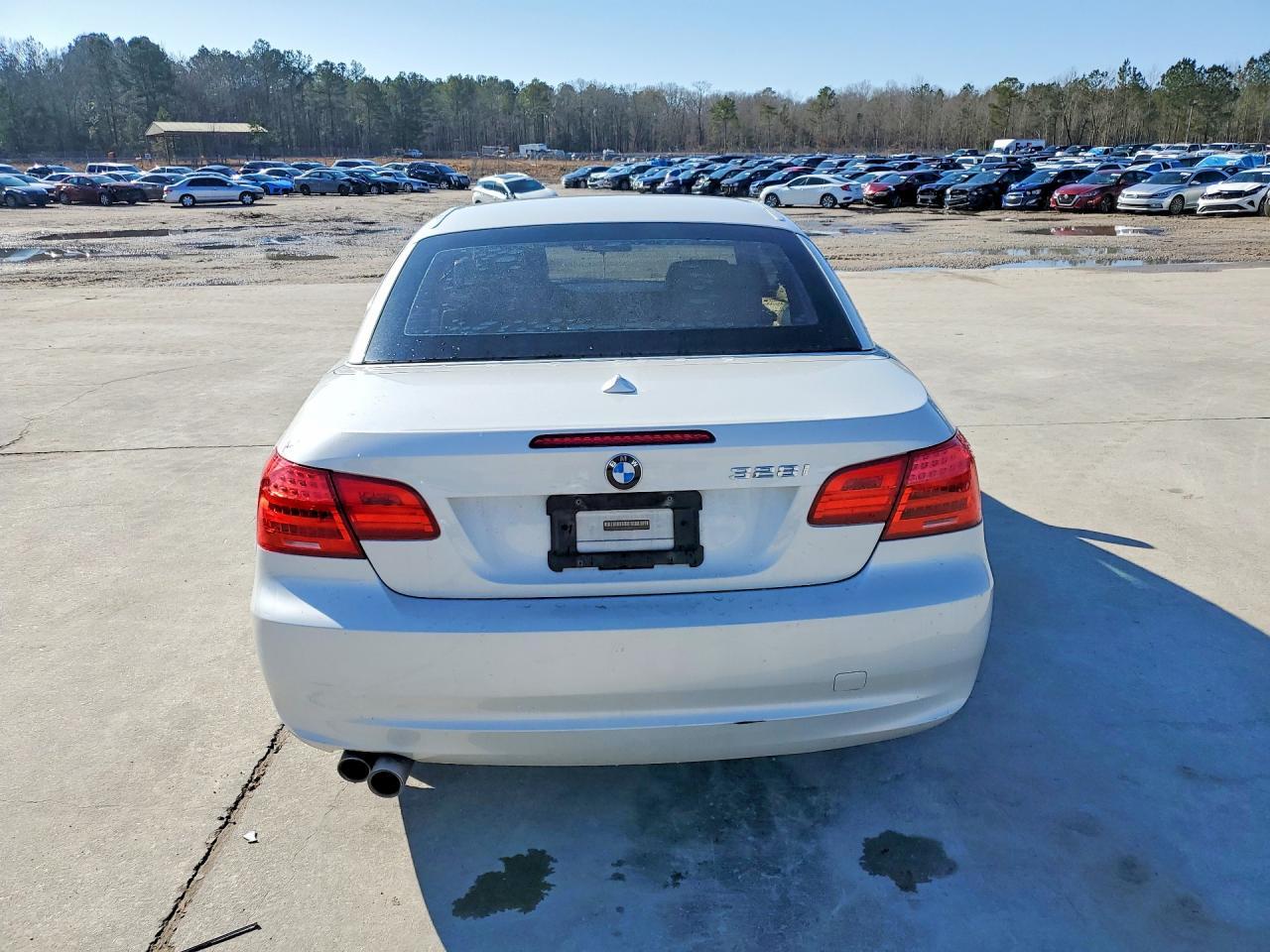 2011 BMW 3 SERIES