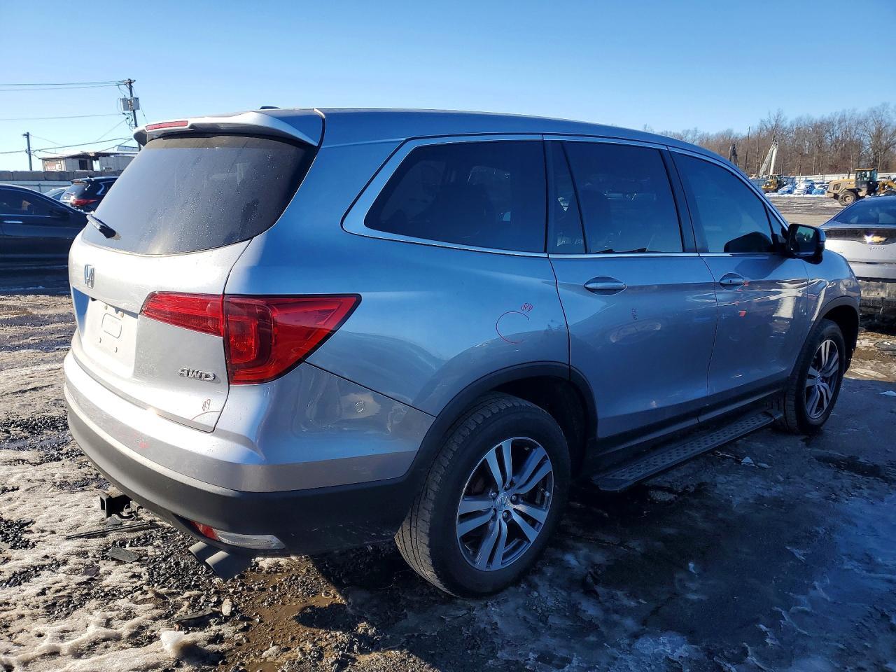 2017 HONDA PILOT