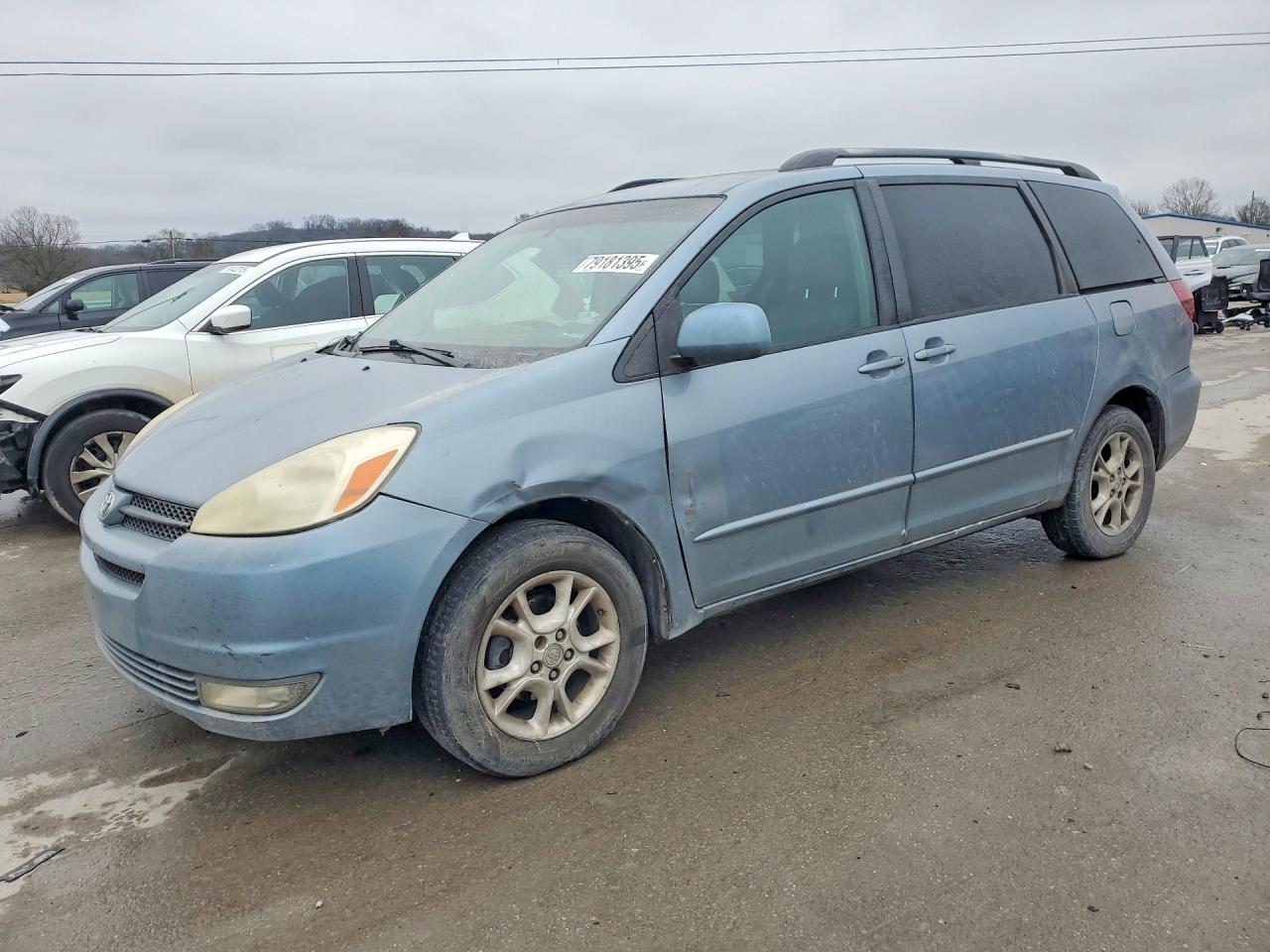 2004 TOYOTA SIENNA