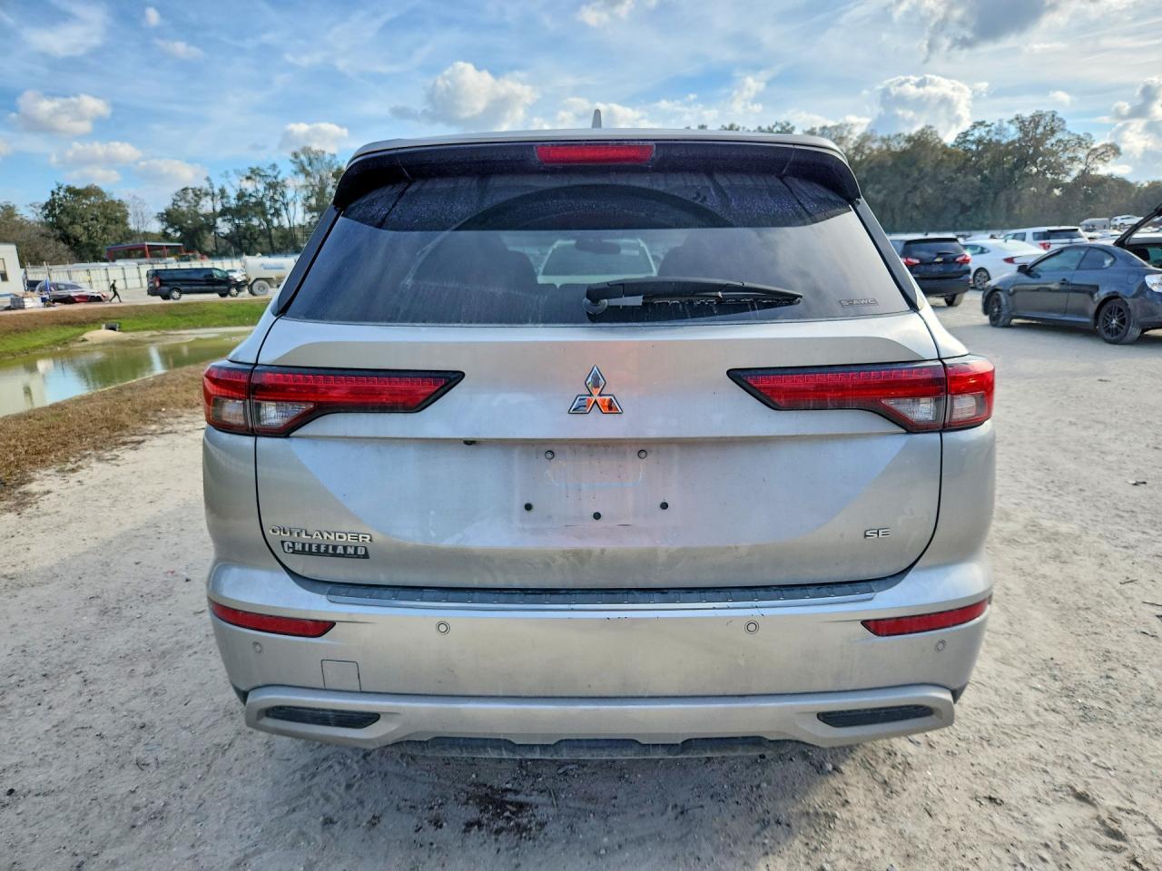 2022 MITSUBISHI outlander