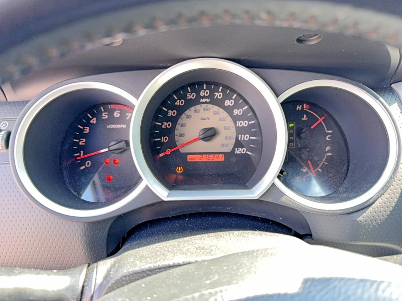 2011 TOYOTA TACOMA