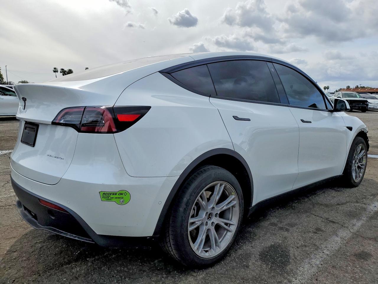 2022 TESLA MODEL Y
