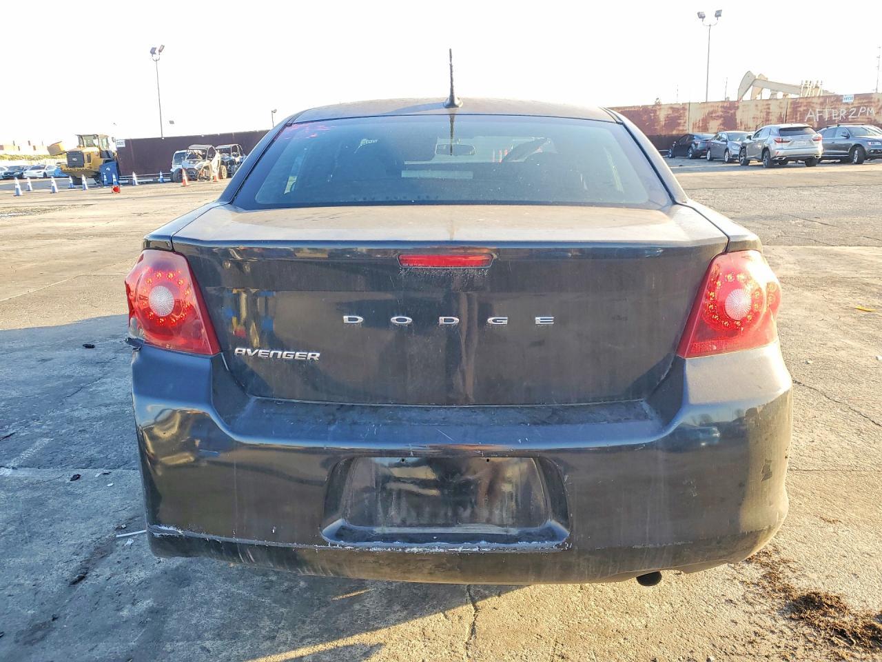 2012 DODGE Avenger