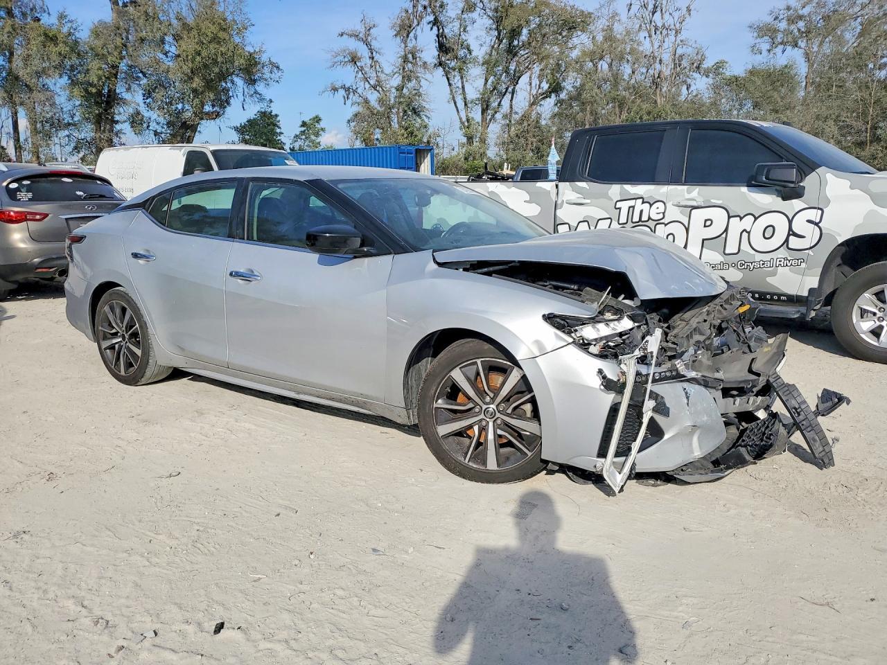 2019 NISSAN Maxima