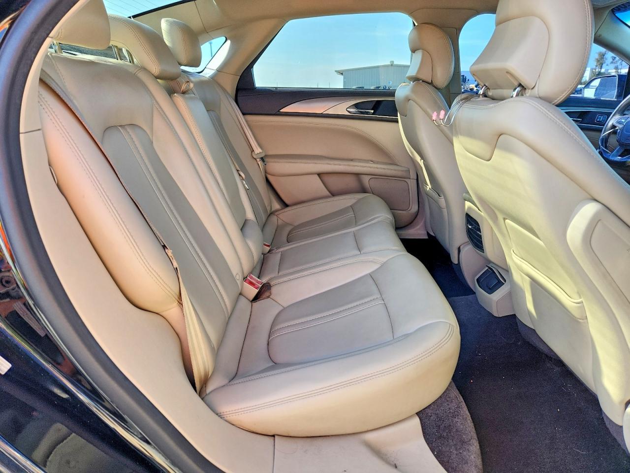 2017 LINCOLN MKZ