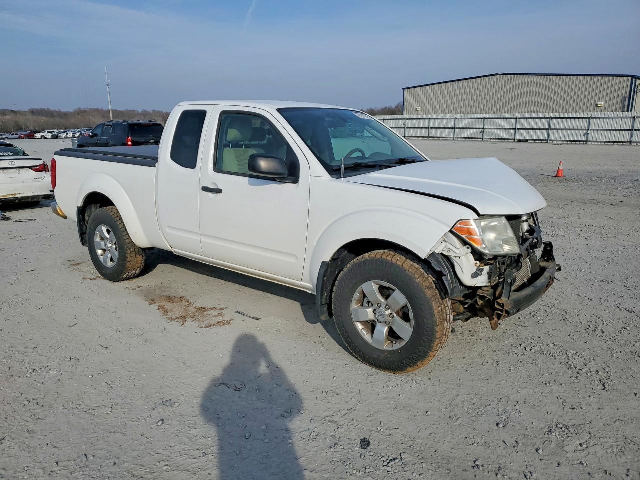 2011 NISSAN Frontier