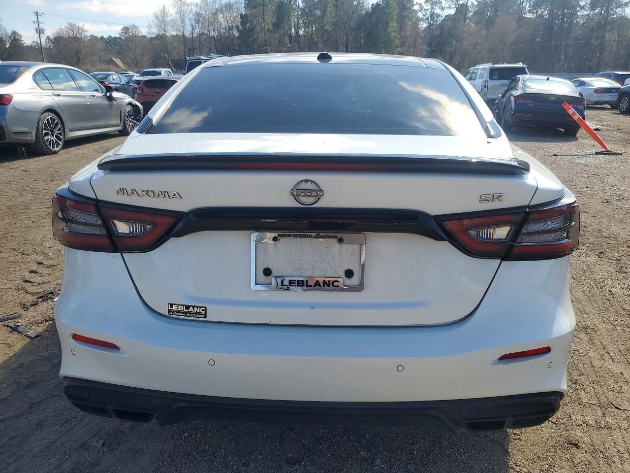 2023 NISSAN Maxima