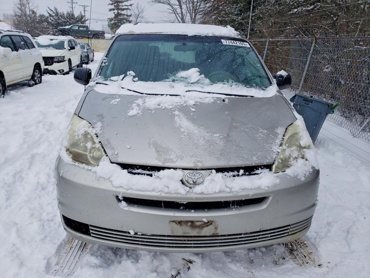 2005 TOYOTA SIENNA