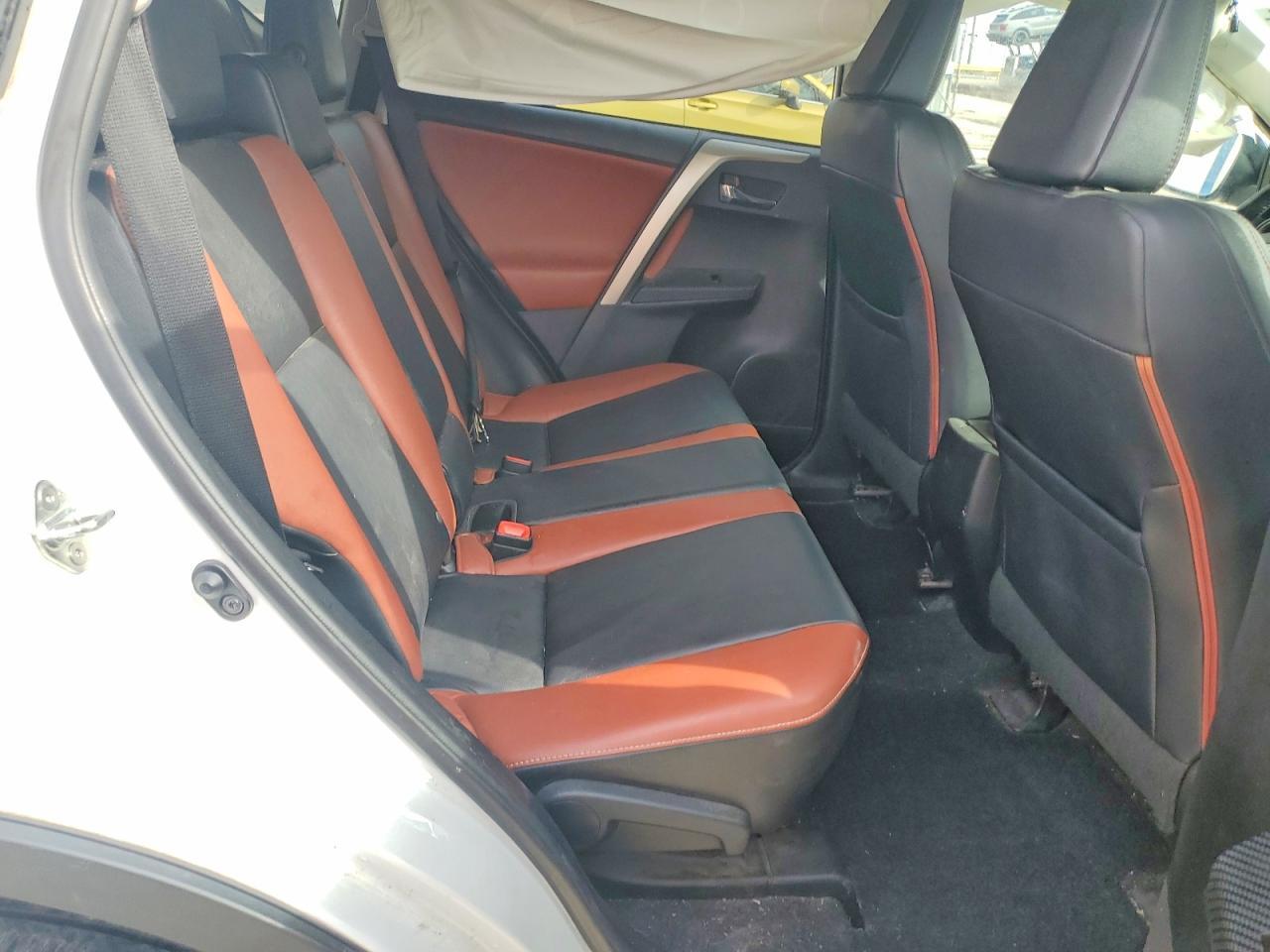 2014 TOYOTA RAV4