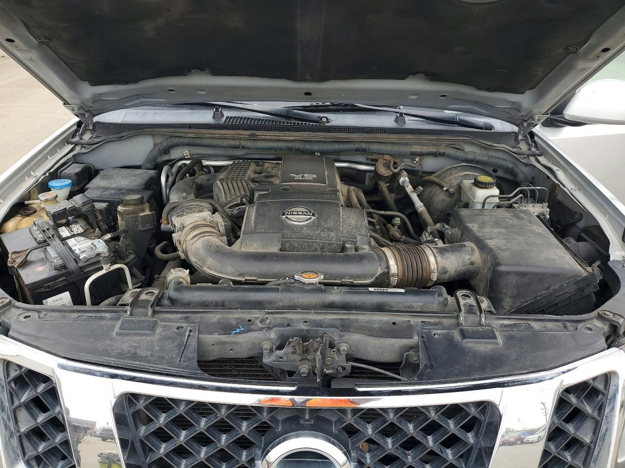 2011 NISSAN PATHFINDER