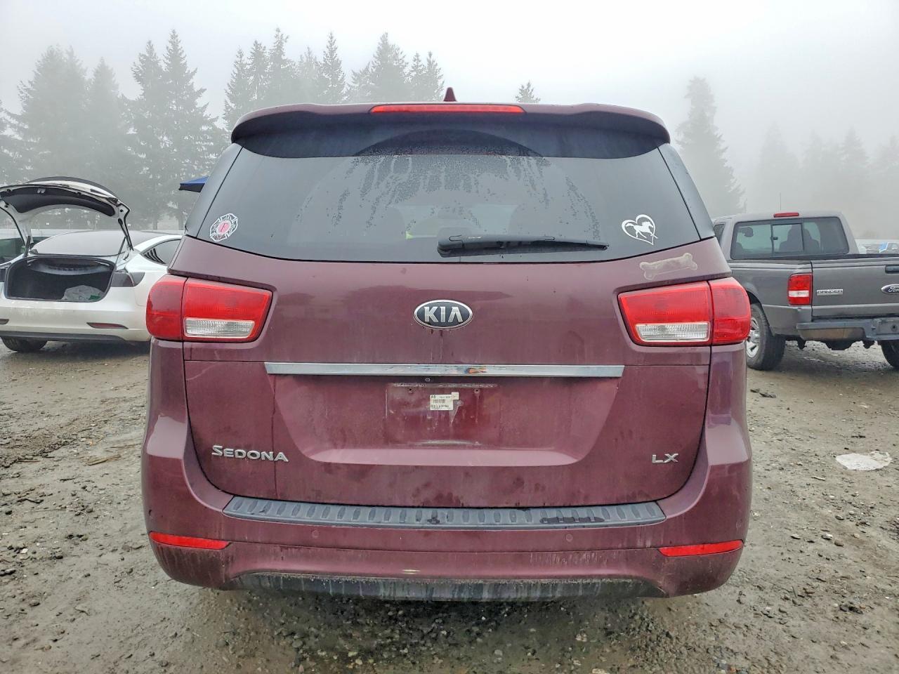 2016 KIA SEDONA