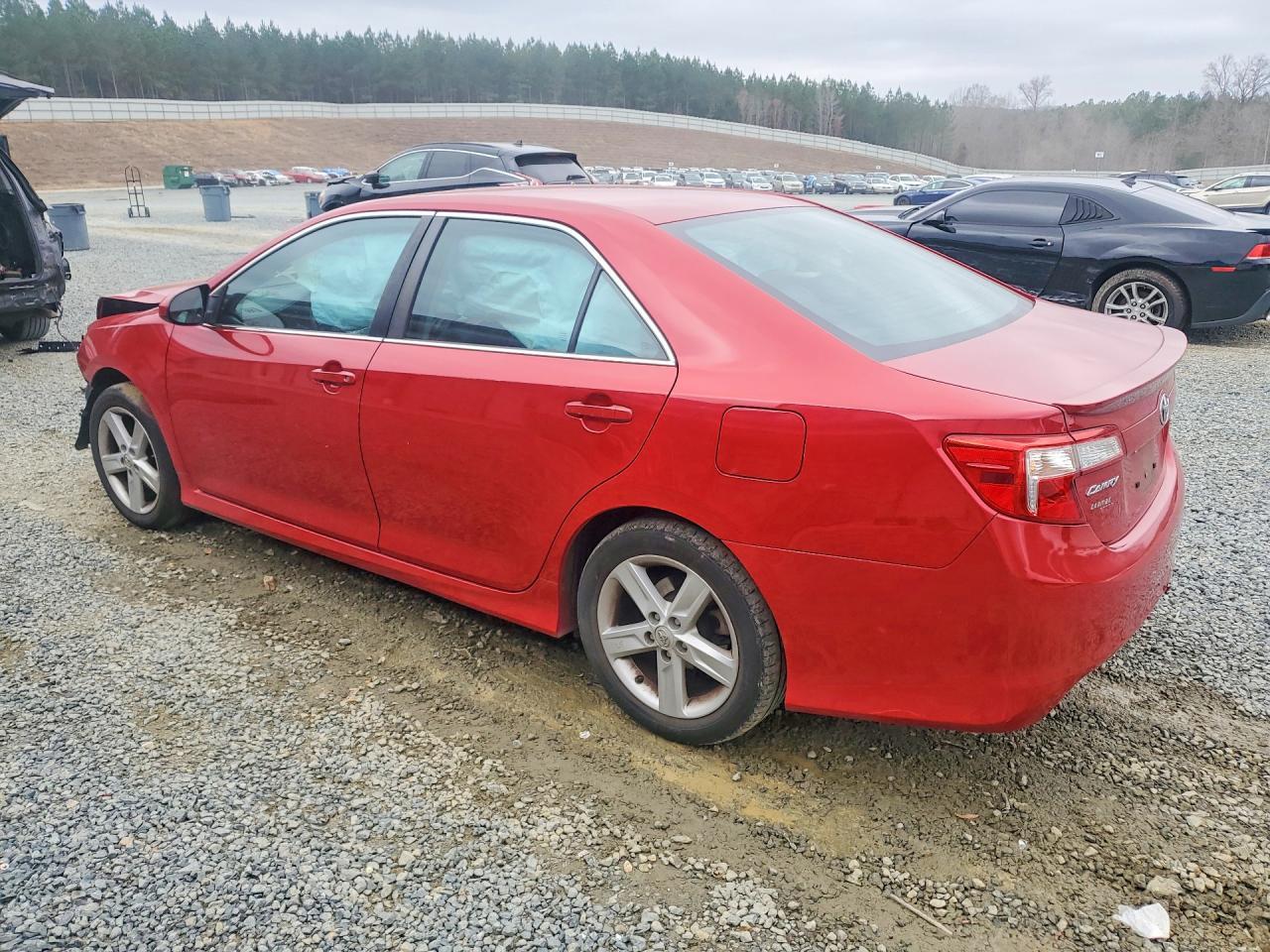 2014 TOYOTA CAMRY