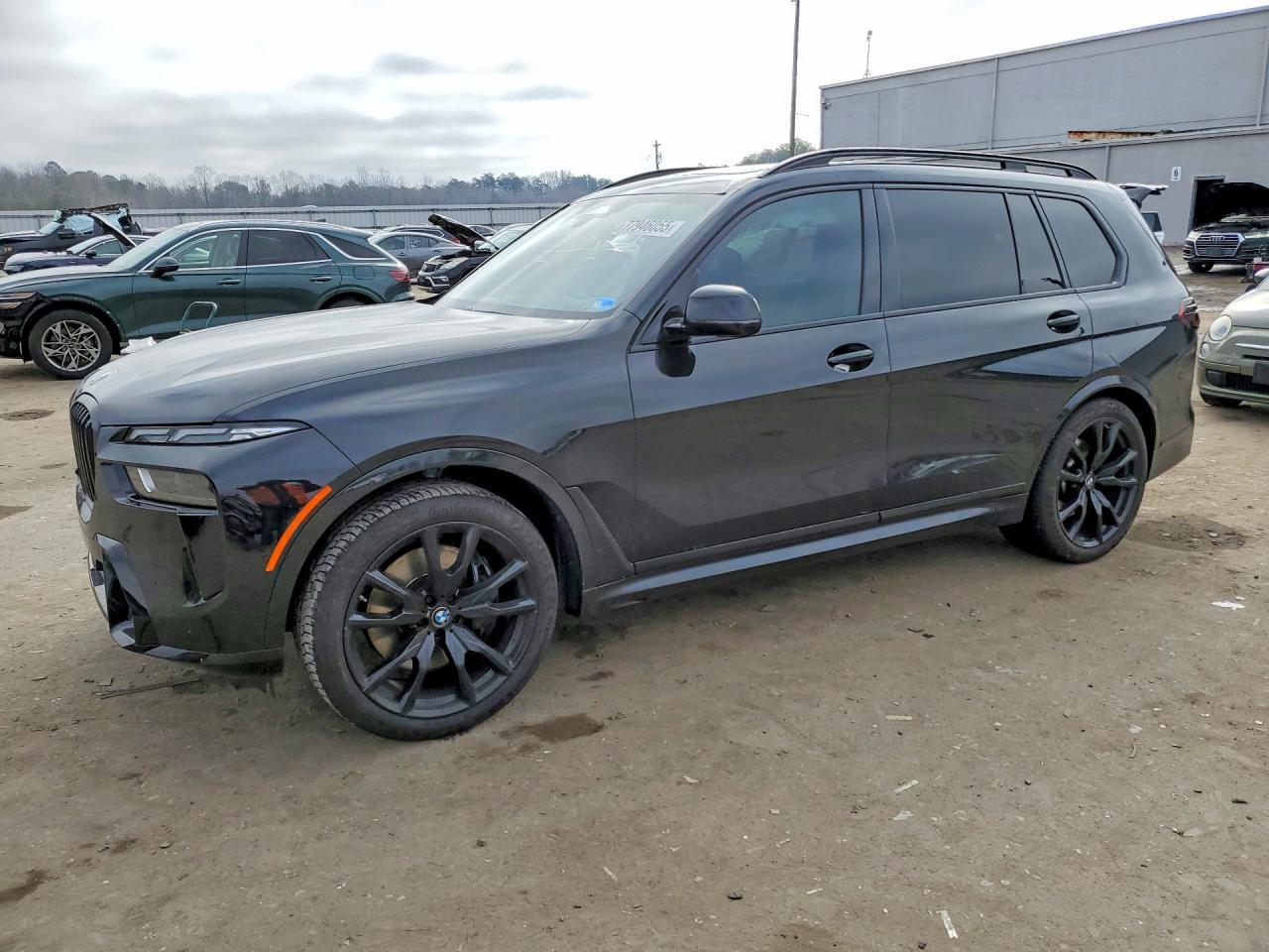 2023 BMW X7
