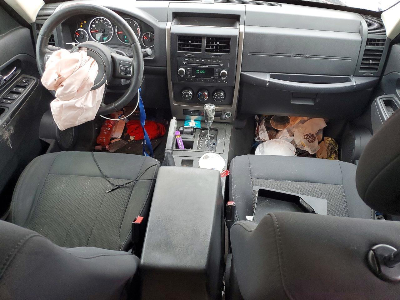 2012 JEEP Liberty