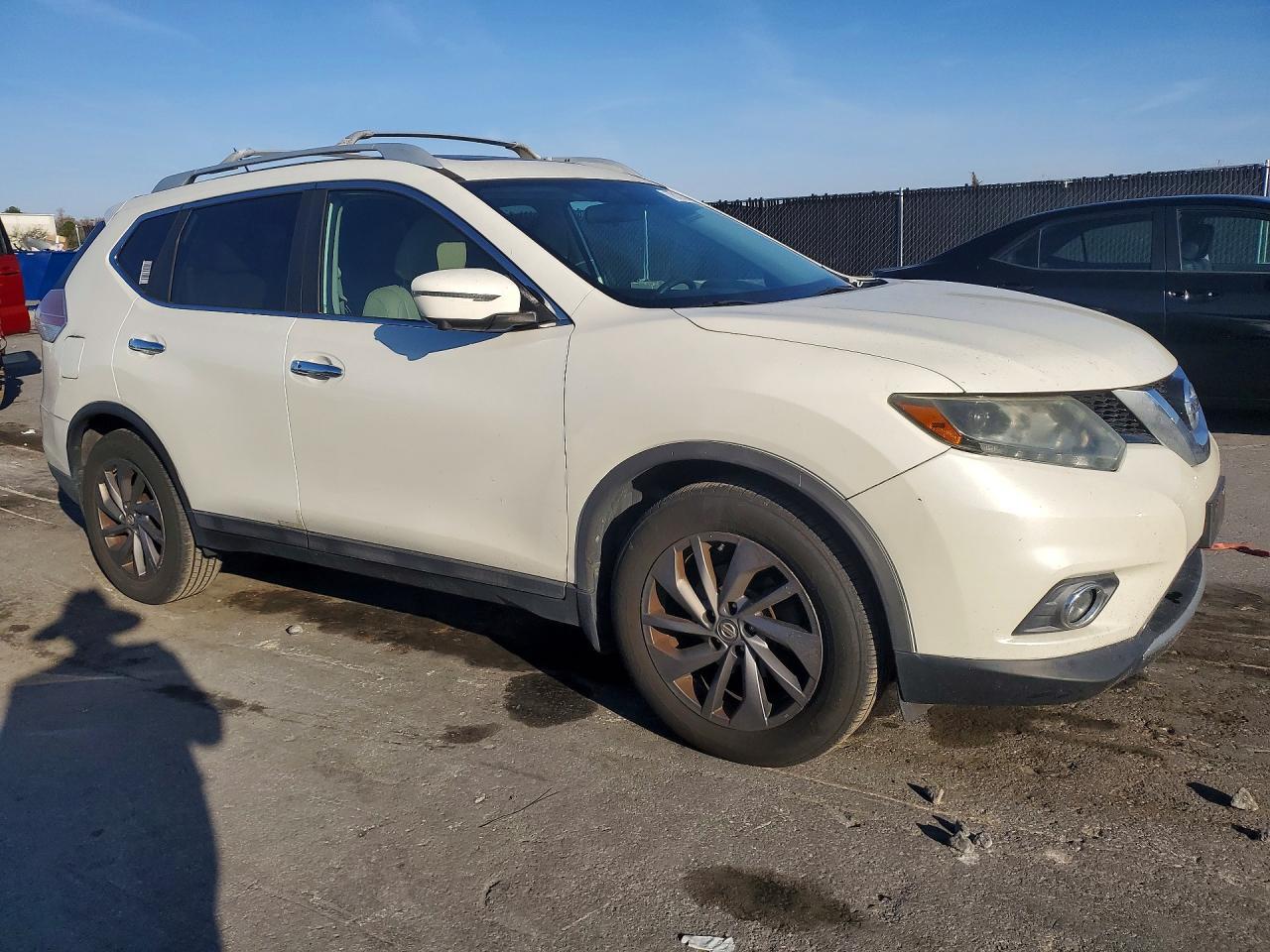 2016 NISSAN ROGUE