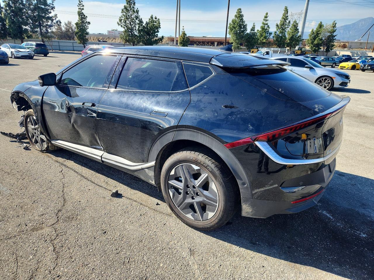 2025 KIA EV6