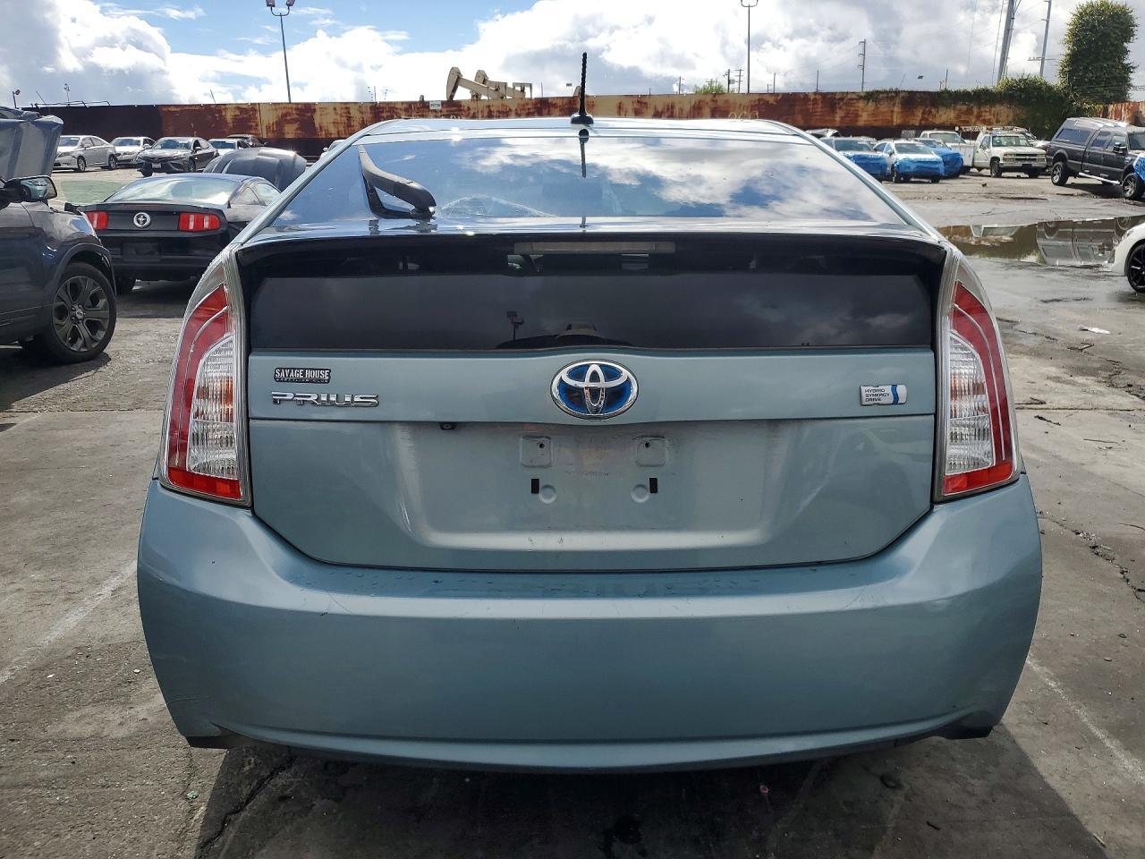 2015 TOYOTA PRIUS
