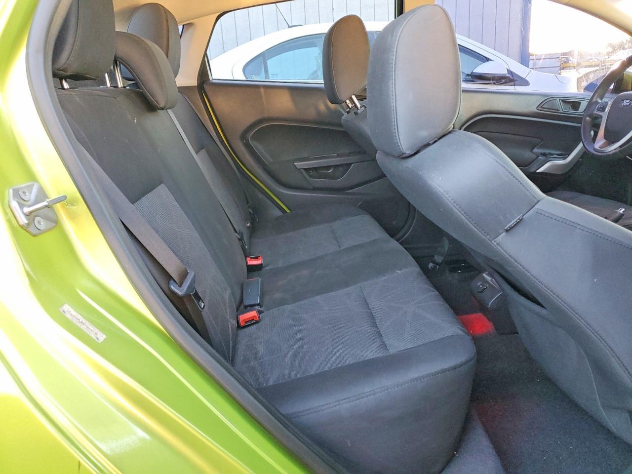 2011 FORD Fiesta