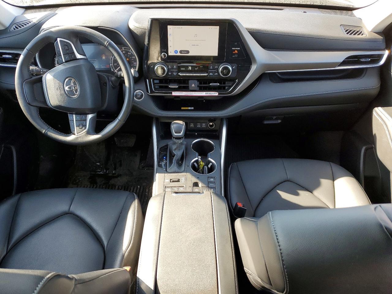 2024 TOYOTA HIGHLANDER