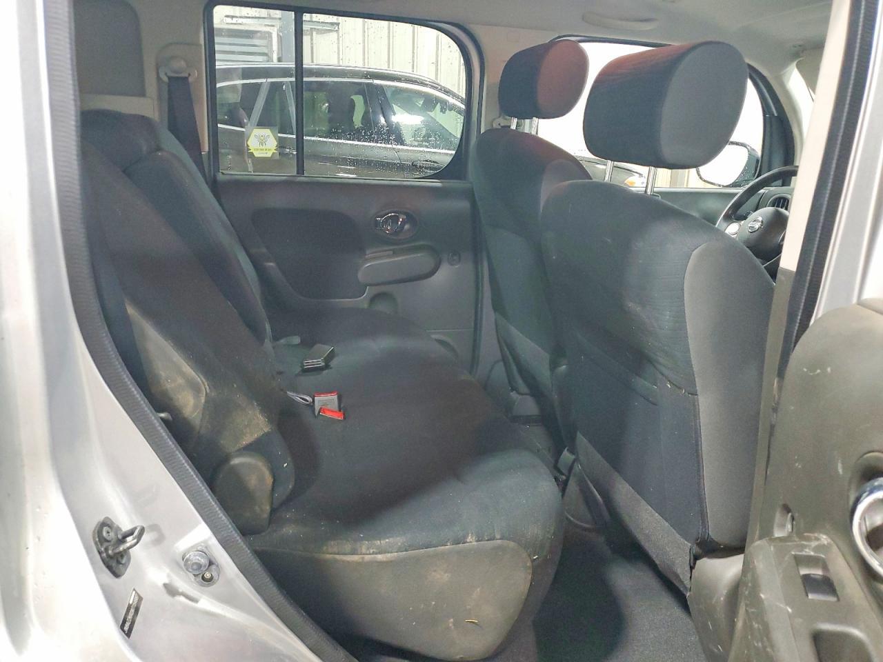 2010 NISSAN CUBE