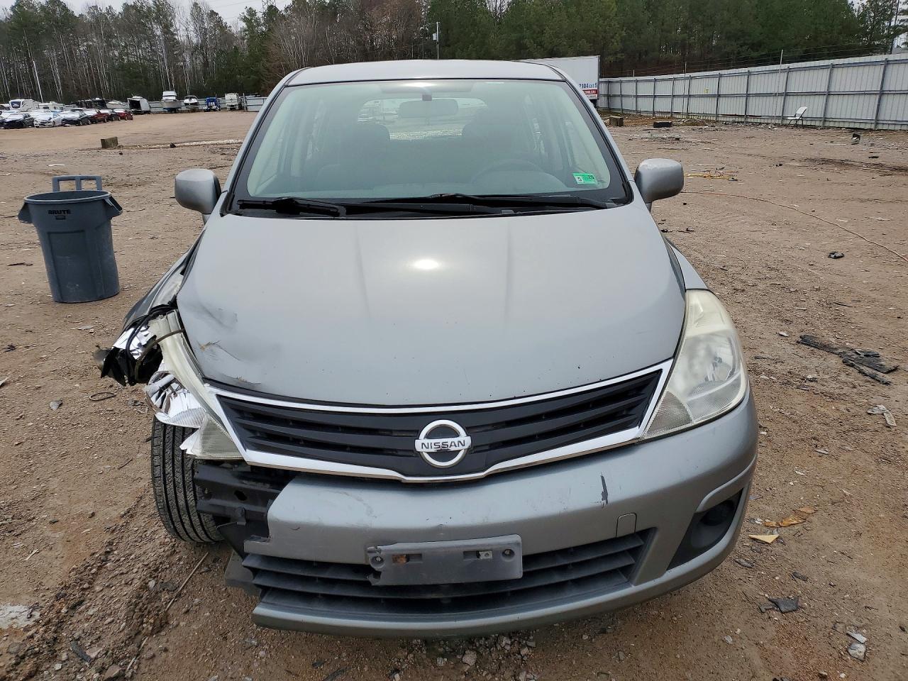 2010 NISSAN VERSA
