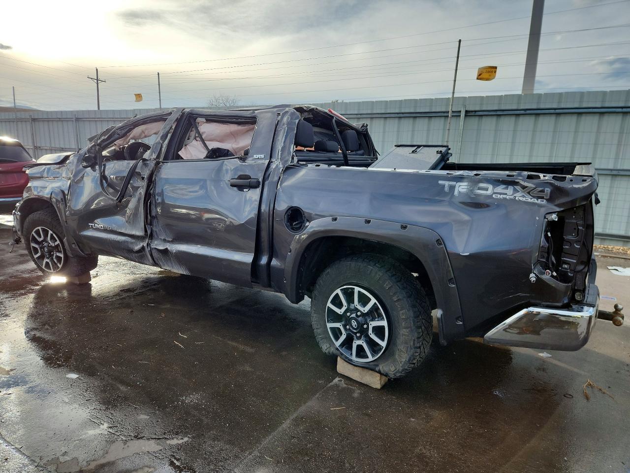 2019 TOYOTA TUNDRA