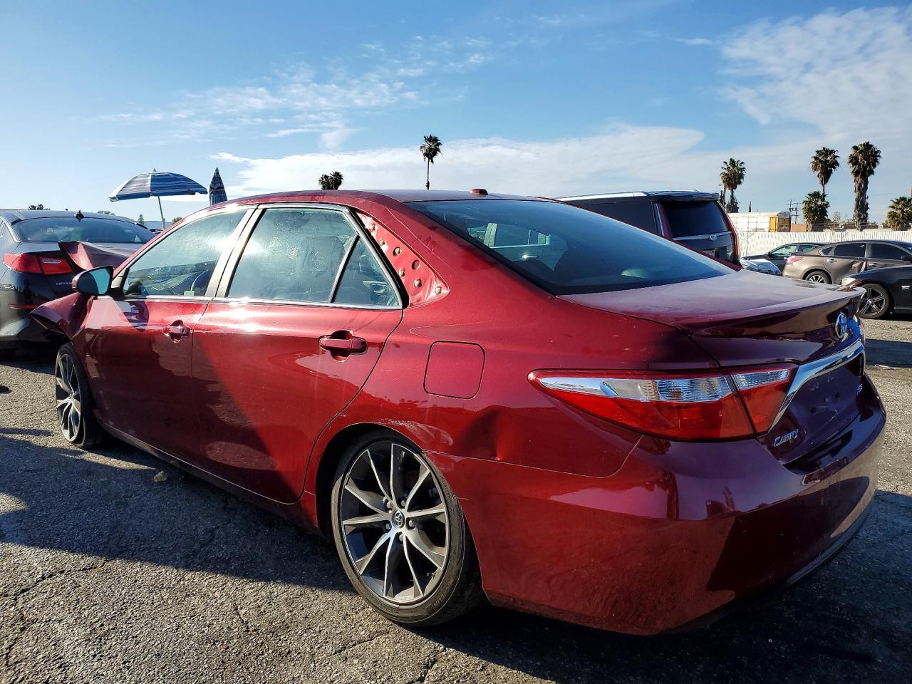 2015 TOYOTA CAMRY
