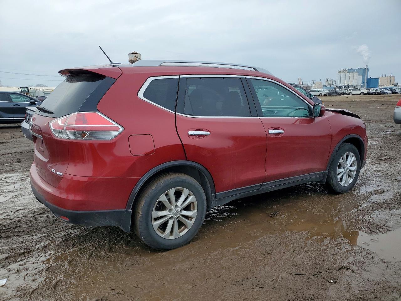 2015 NISSAN ROGUE