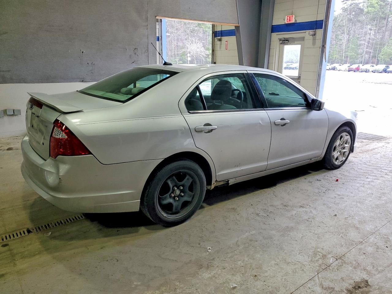 2010 FORD FUSION