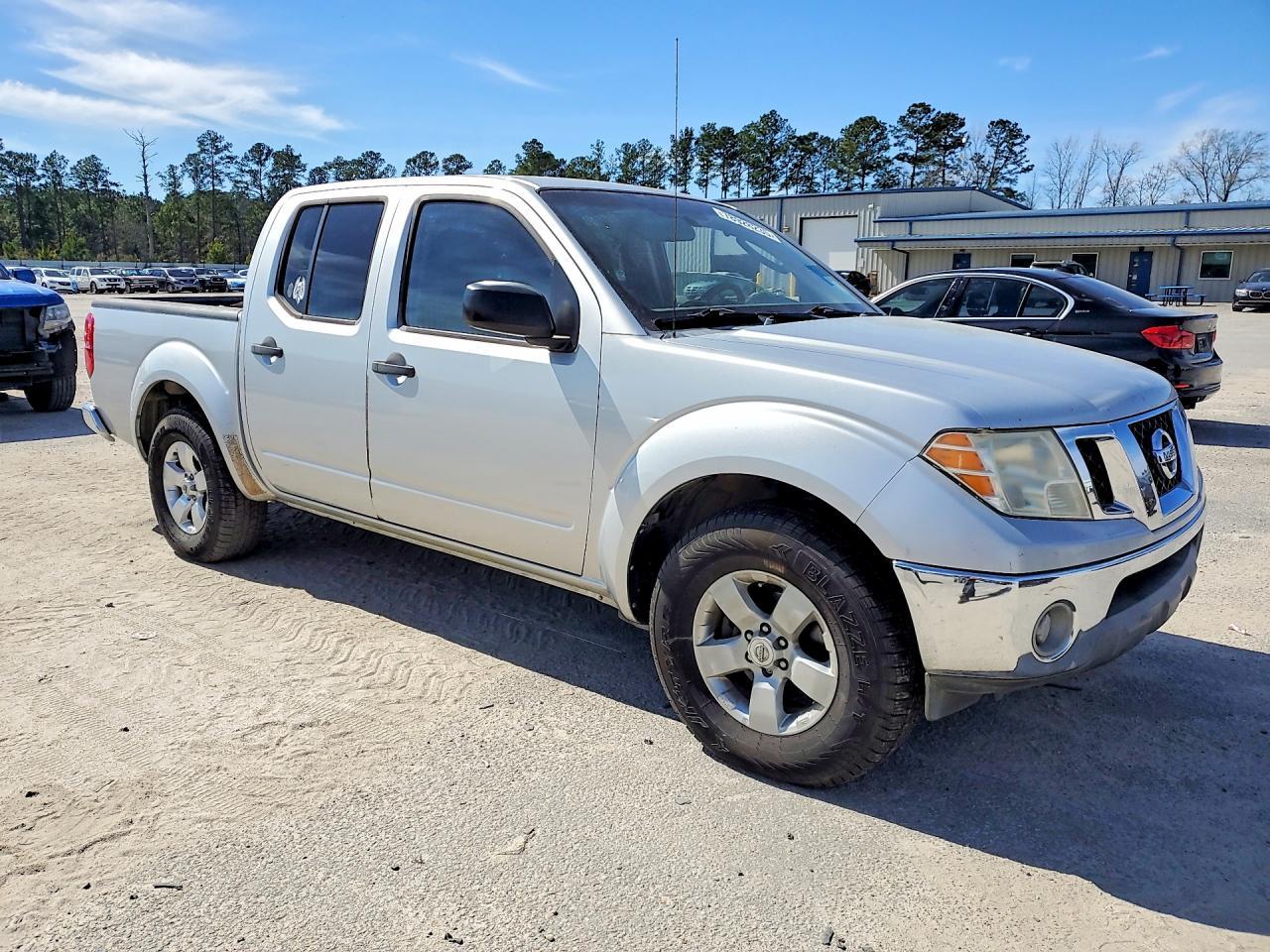 2010 NISSAN Frontier